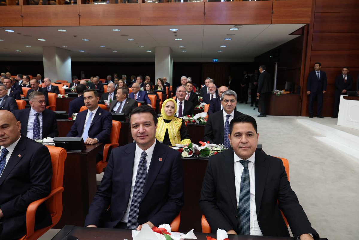 mehmetkaramansp's tweet photo. 📍TBMM

TBMM 28. Dönem 5. Yasama Yılı Açılış Programı'nı gerçekleştirdik.

Yeni yasama yılının ülkemiz ve milletimiz için hayırlı olmasını diliyorum. 🇹🇷 https://t.co/CQkuw0qHjn