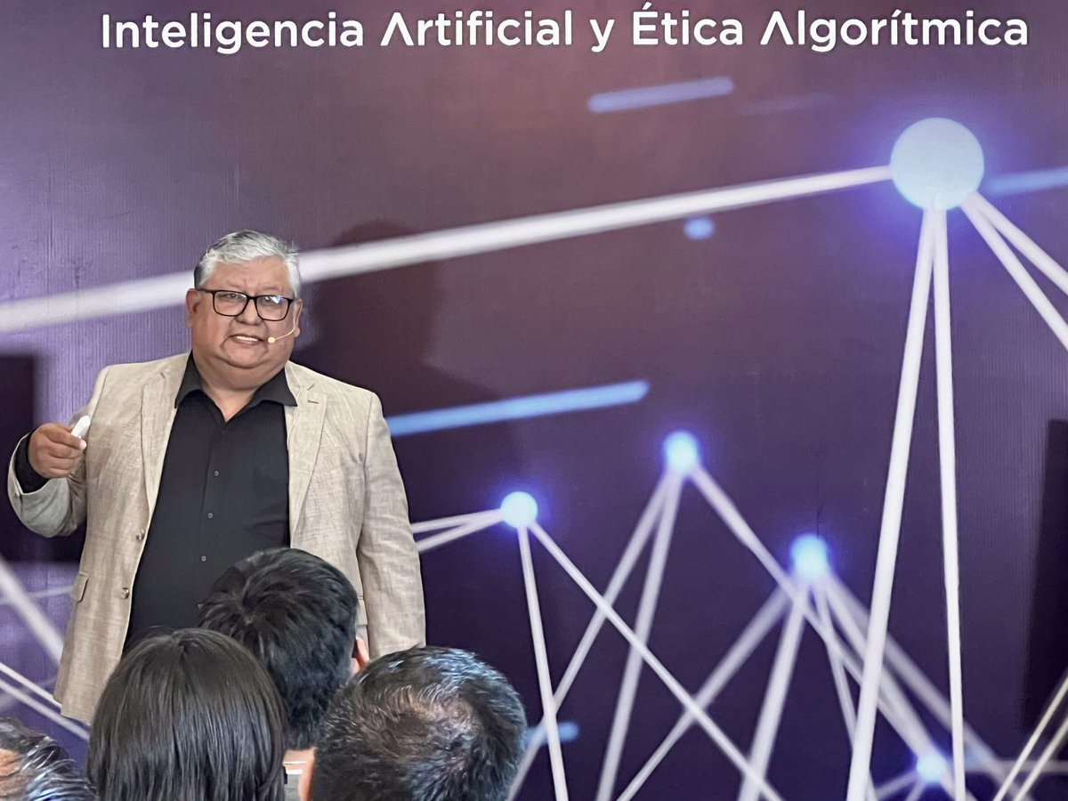AuraBuap's tweet photo. #EnDirecto | “Las humanidades digitales dicen lo mismo de siempre, pero ahora con evidencias”. 🤖🎶

Desde AURA BUAP inicia la conferencia 𝗖𝗢𝗡𝗧𝗔𝗡𝗗𝗢 𝗦𝗜𝗡 𝗖𝗔𝗡𝗧𝗔𝗥, con Daniel Mocencahua Mora “Dr. Robot”.

🔖 @BUAPoficial https://t.co/m0VgHJXcai