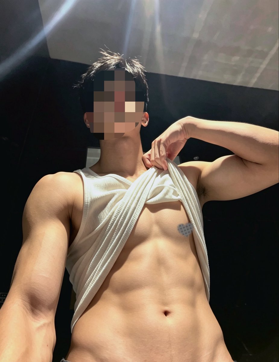 chenjie78's tweet photo. 我操好想姐姐 https://t.co/OWkriw1gjK