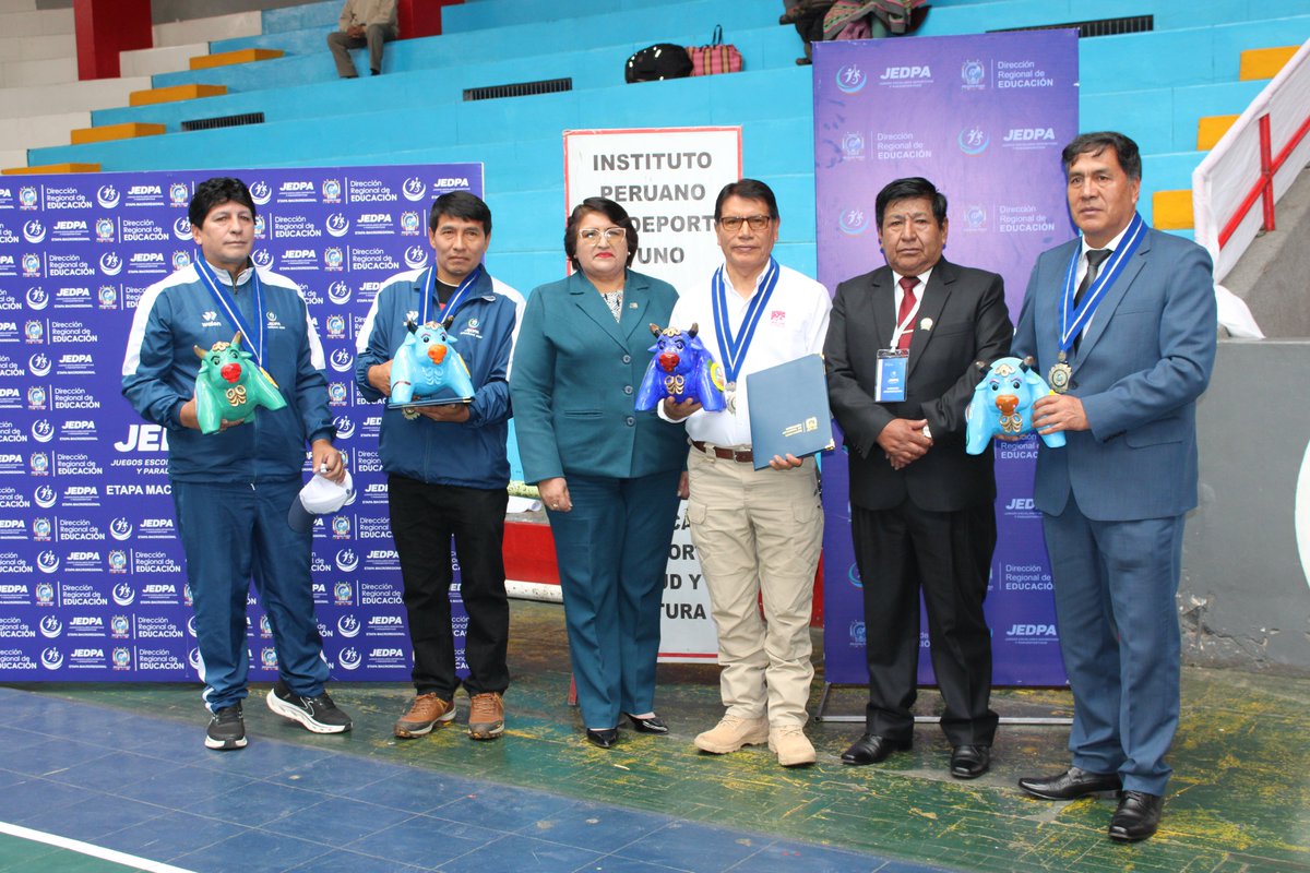 UgelPuno's tweet photo. #UGELPuno | CON GRAN EMOCIÓN Y ALGARABÍA SE DIO INICIO A LOS JUEGOS ESCOLARES DEPORTIVOS Y PARADEPORTIVOS 2026 EN SU ETAPA MACROREGIONAL https://t.co/C96BXFSs94