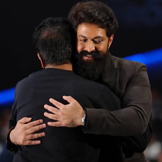 NameIsShreyash's tweet photo. Bail Grand Release From Tomorrow 🔥
Team Bail will be visiting the below theatres tomorrow
Best wishes from @TheNameIsYash
Boss fans ❤️
#Bail #BailFromTomorrow @KVNProductions @NimmaShivanna https://t.co/sbTWkSx7uy