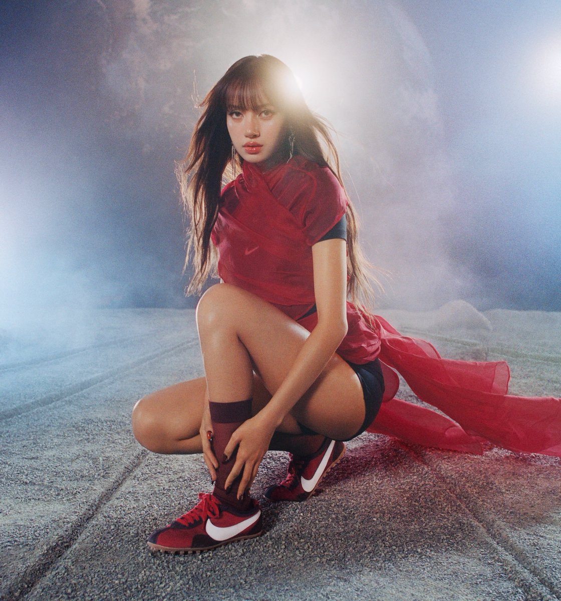 Complex's tweet photo. Lisa Stars in Latest Nike Moon Shoe Campaign Details: https://t.co/m0diFkVxGQ https://t.co/oKEj1tYBfJ