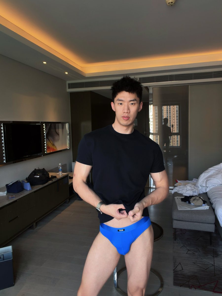 StrawberrySS98's tweet photo. 发不出去的图片终于有了属于它的地方😌 https://t.co/UuugYjnew9