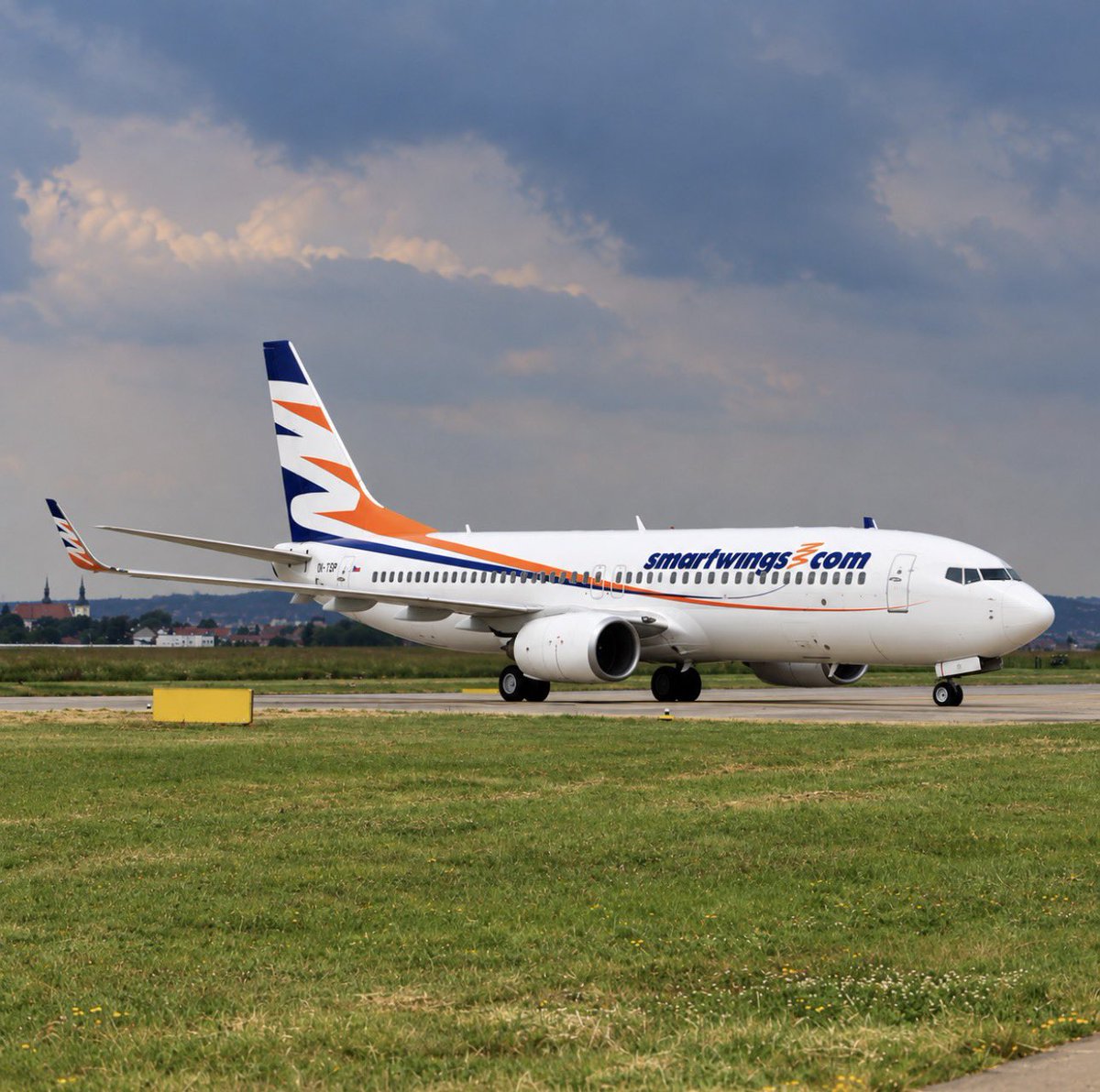 briefekonomi's tweet photo. ▬ Pegasus, Çekya’nın en büyük hava yolu olan Smartwings’i 142,3 milyon euroya satın aldı.

▬ Satın almayla birlikte Pegasus’un uçak sayısı 180’in üzerine çıktı.

▬ Smartwings en çok Yunanistan, İspanya ve İtalya’ya uçuyor. Böylece Pegasus, Avrupa’daki uçuş ağını da ciddi şekilde büyüttü.