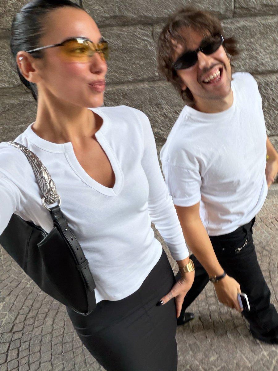 DUALIPA's tweet photo. Milan...such a cool place https://t.co/6qe6ufK4m1