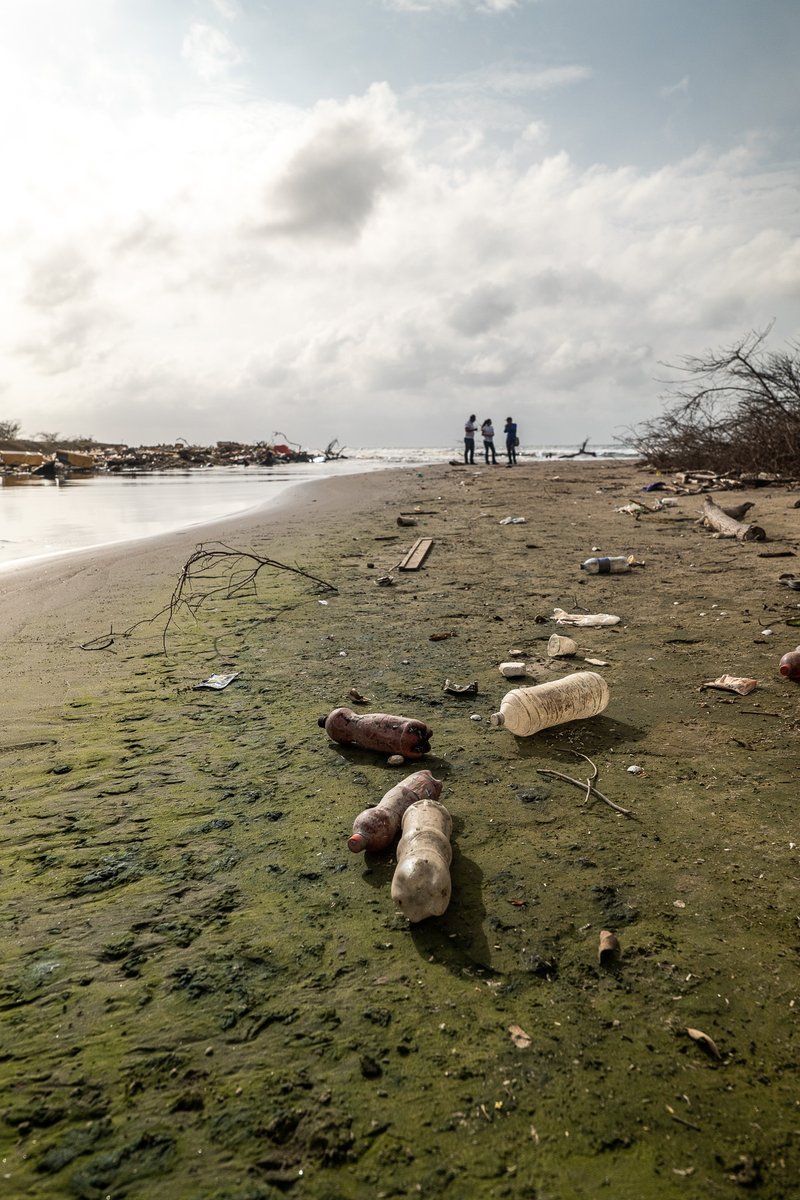TheOceanCleanup's tweet photo. Here's what happened at The Ocean Cleanup in September:

💠 Interceptor 006 prevented over 210,000 kilograms of trash from reaching the Gulf of Honduras in a single catch.

💠 After announcing our project in Santa Marta, we also signed an MoU with the City of Barranquilla to deploy Interceptor solutions in the Magdalena River and the Caribbean, as part of our 30 Cities Program.

💠 The Ocean Cleanup became a Nonprofit Impact Partner of 1% for the Planet, giving companies a new way to support our mission.

💠 Our Founder and CEO, Boyan Slat, was featured on The Independent’s Climate 100 list for 2026.