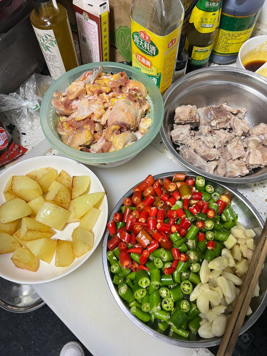 melbaFleets9's tweet photo. Hace un ao, cocinaba solo comida rápida; ahora preparo platos caseros deliciosos cada noche, pequeos cambios traen alegría grande! https://t.co/dnbrclFcmB