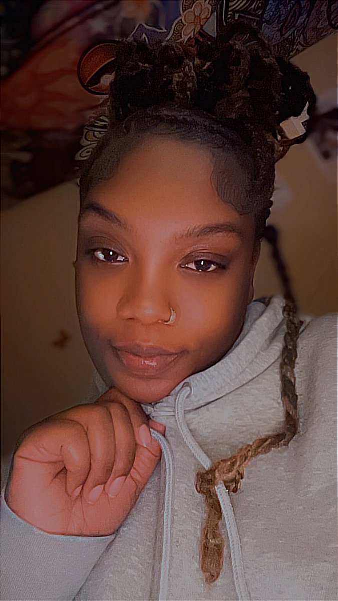 Call_Me_Loyal_'s tweet photo. Sweatsuits season 😌 https://t.co/xbl39dHiH7