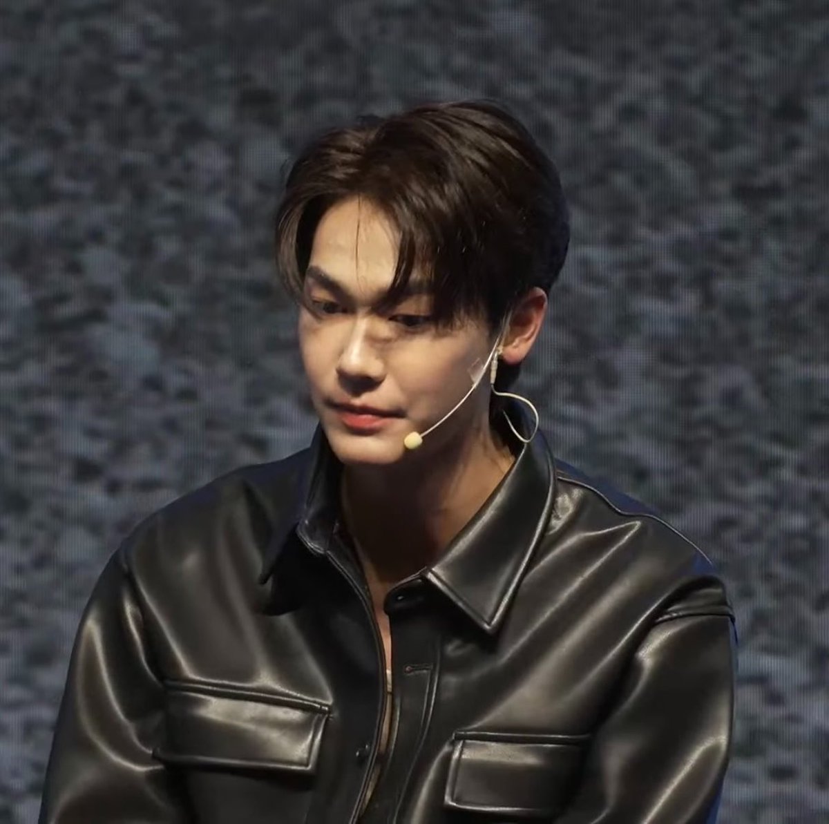 anhedoniasoul's tweet photo. DEW JIRAWAT IN LEATHER JACKET WOULD BE THE DEATH OF ME https://t.co/EvboPLe5Us