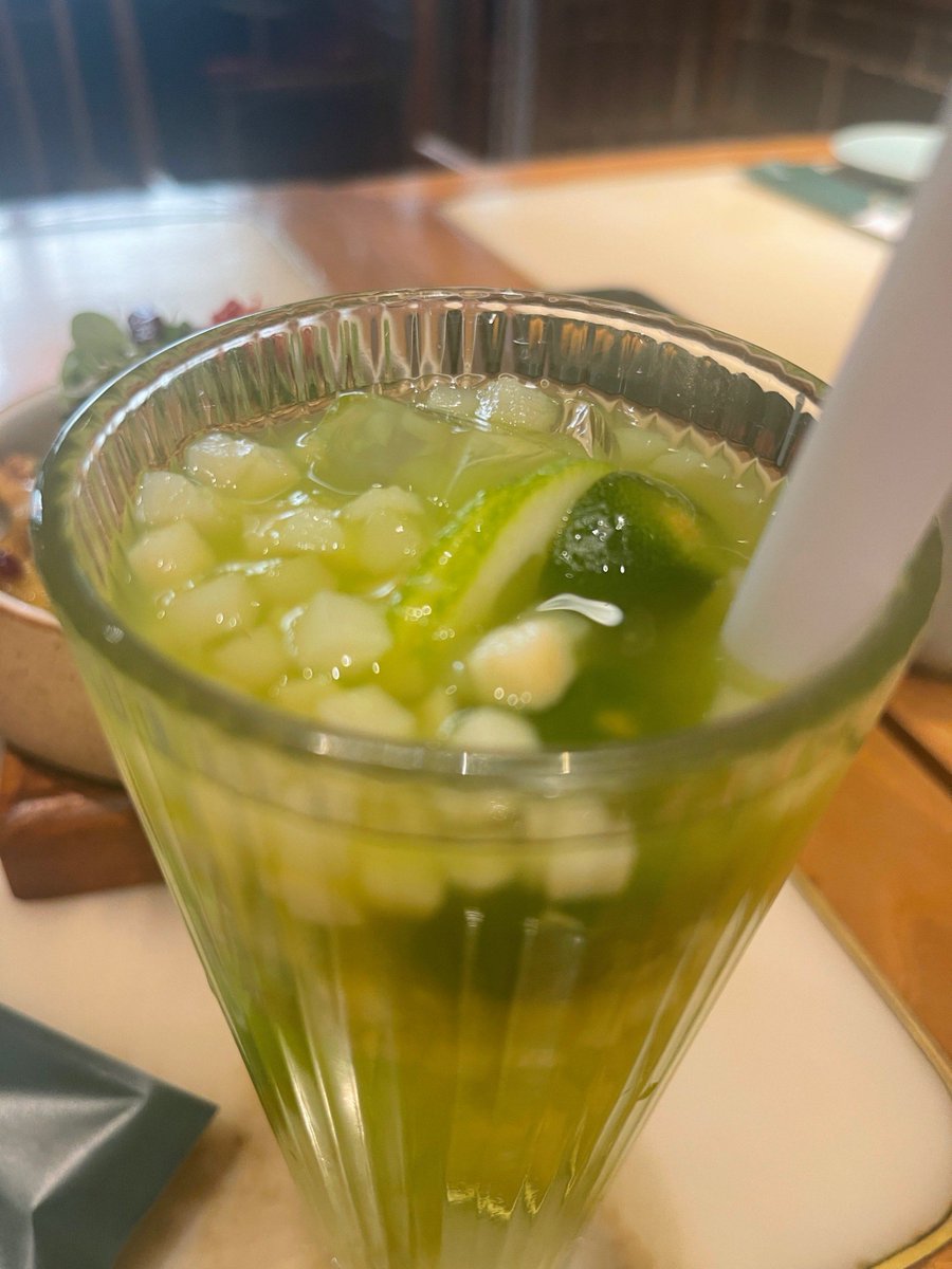 Kati7c2's tweet photo. Hoy preparamos un refrescante agua de horchata con solo arroz, canela y leche de almendra, lista en 5 minutos!， https://t.co/X2rzcMpZS9