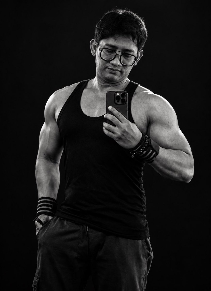 pejantansakit's tweet photo. black and white edition https://t.co/MMjtg9iOc5