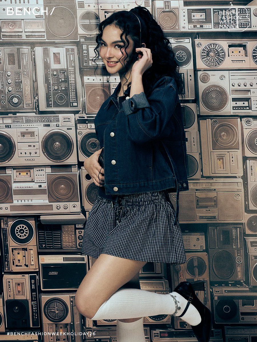 benchtm's tweet photo. BENCH ORIGINALS | BENCH Fashion Week Holiday 2026 | Lookbook

NOTES ON THE COLLECTION:
Taking a nostalgic leap back in time, the BENCH Originals collection captures the electric, unfiltered energy of the 1990s and Y2K culture. The lineup subverts iconic retro codes with a contemporary edge, reworking slouchy denim, tactile nylon tracksuits, statement graphics, and utility cargo silhouettes for today’s street style scene. Combining brand heritage with high-octane nostalgia, the collection balances raw youth attitude with modern, polished proportions. It is an unapologetic celebration of an era that redefined global style, proving that classic cool only gets better with time.

PHOTOS BY: @lyndonkyle_

#BENCHFashionWeekHoliday26
