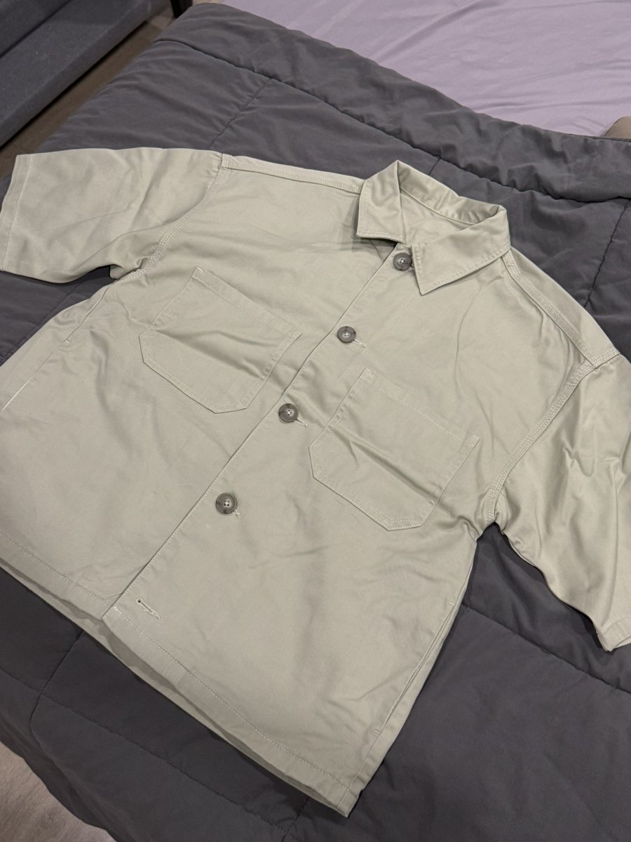 ivoryberries's tweet photo. ส่งต่อ GU Uniqlo Chef Shirt - size M ใหม่มาก ไม่เคยใส่ ซักเก็บ 500 รวมส่ง #guส่งต่อ #uniqloมือสอง #guมือสองสภาพดี https://t.co/lDITjP1MfK