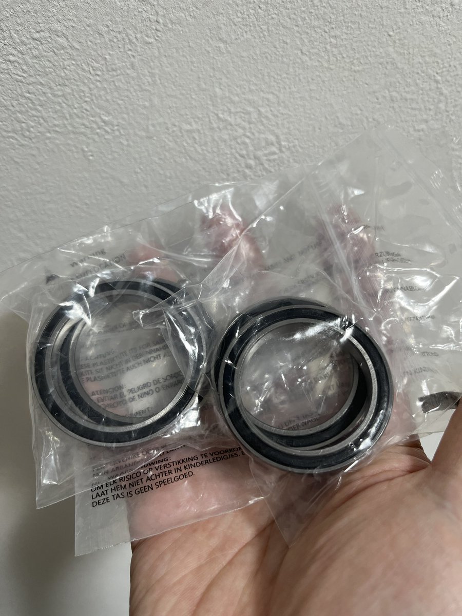koiketechlab_'s tweet photo. 思ったよりもデカいし重かった
数字だけ見て適当に買うのはよくないか笑 https://t.co/h4VZsyVDcR