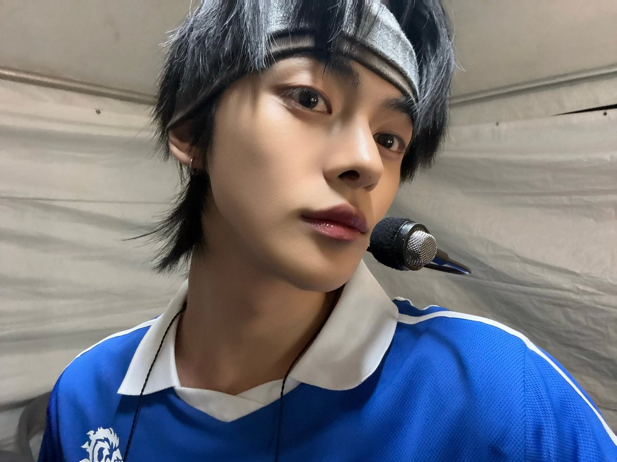 leowoned's tweet photo. 261001 plus chat update ➕💬

🦁 did you have a good day today y/n??

#LEO #리오 https://t.co/DRKGPd0moN