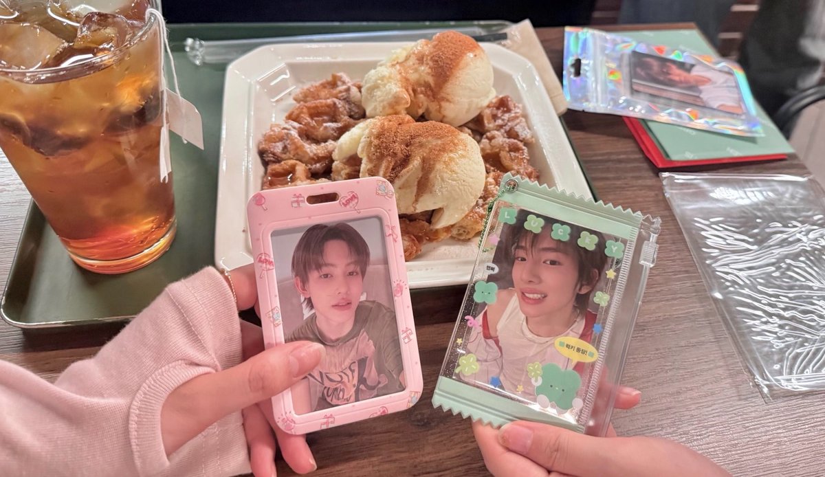 jjuranghae0's tweet photo. #쮸해야밥먹자

엄누랑 또 코어데이트💞 https://t.co/0Fiq2HhWwj