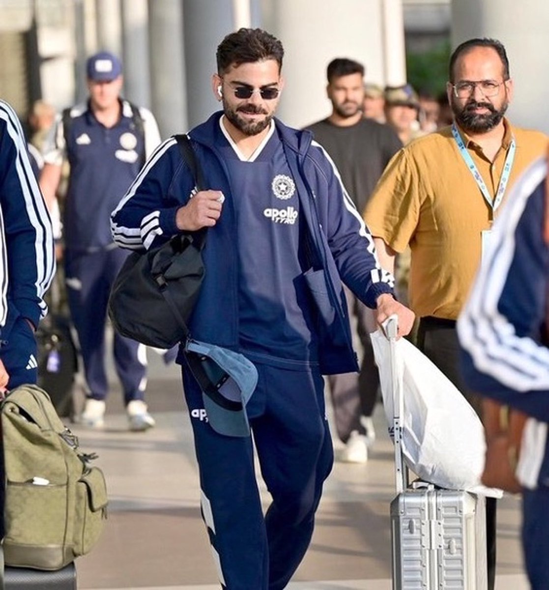 mufaddal_vohra's tweet photo. THE GOAT IN CHANDIGARH. 

- Virat Kohli ready for the 3rd ODI. (📸 - HT). https://t.co/vkOQugKxGD