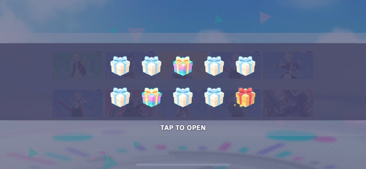 Co_of_Fa's tweet photo. Always gamble(?) cuz like wdym I got 2 more of the top prize- and it’s basically a top prize every 10pull https://t.co/58md7wOM5z