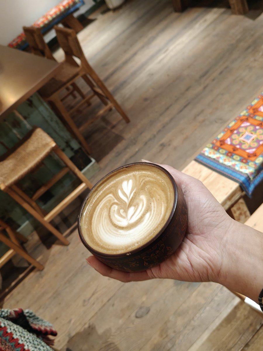 Watsona4gcma's tweet photo. Descubriendo una cafetería sostenible con café de origen local y atmósfera acogedora, una nueva experiencia que llena el corazón y el paladar! ， https://t.co/GbThT4Pk5J