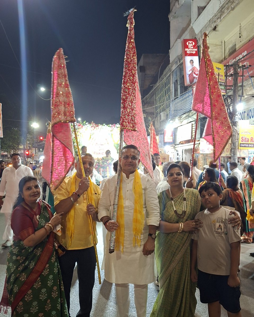 arvindgargbjp's tweet photo. श्री खाटू श्याम सेवा समिति कमला नगर द्वारा आयोजित भव्य श्री श्याम निशान रथ यात्रा में प्रभु का आशीर्वाद प्राप्त किया।
#BJP4IND #BJP4Delhi #ArvindGarg https://t.co/gSGLmrSDHt