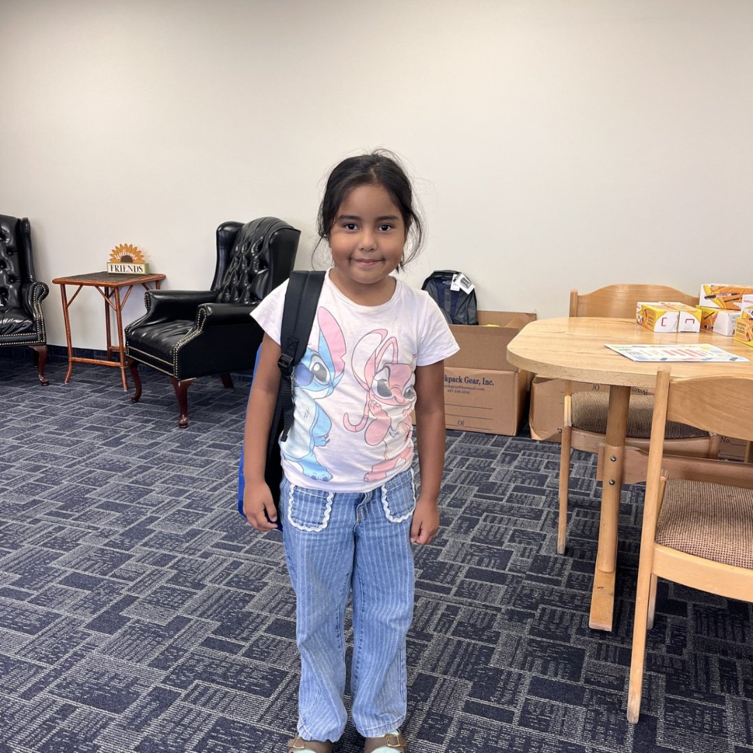 EACNet's tweet photo. Back-to-school season was made a little brighter thanks to backpacks from the Brooke Jackman Foundation!  

We're grateful for this partnership and for everyone who makes moments like this possible for the families we serve. 

#eacnetwork #brookejackmanfoundation #backtoschool https://t.co/dVdLyEpyD8