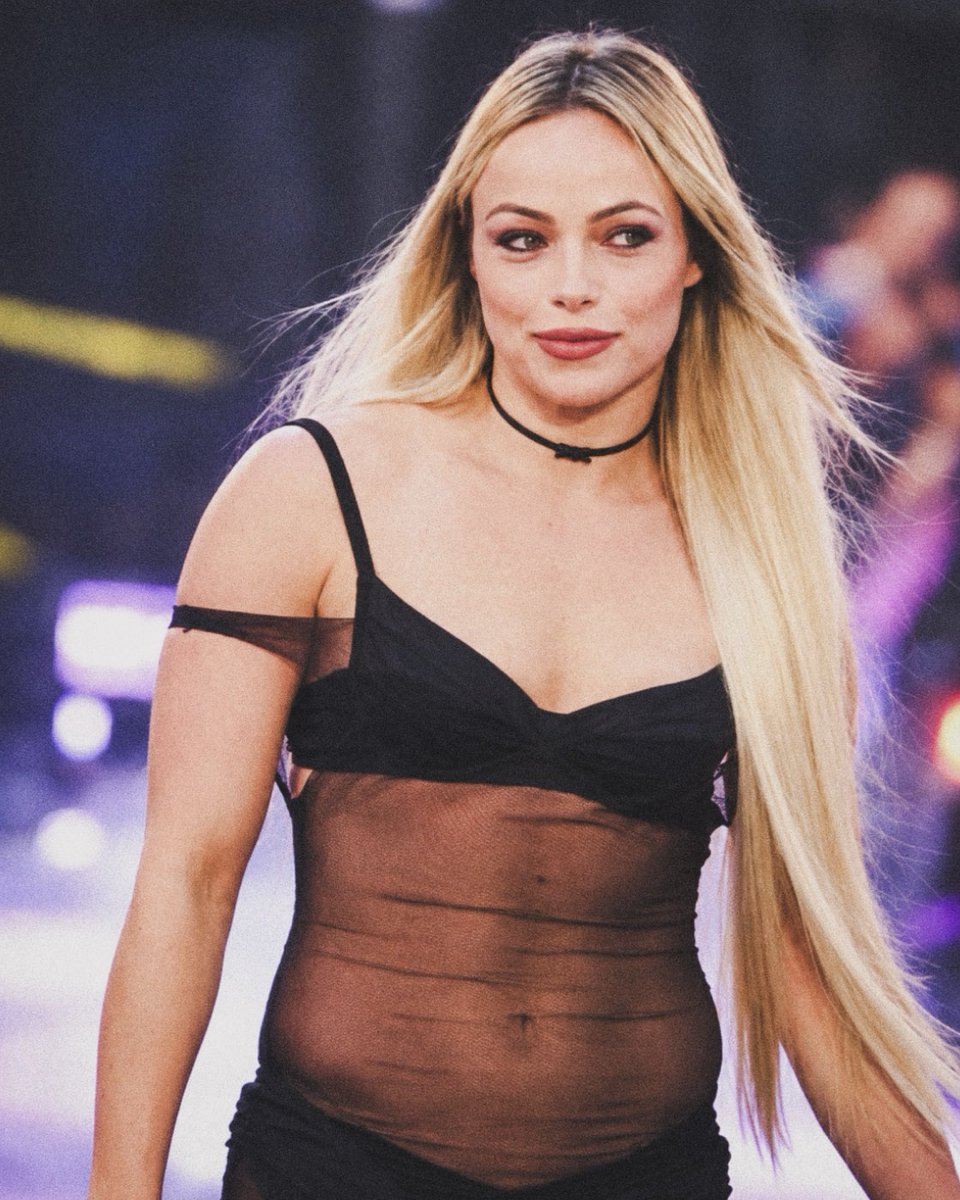 maddiemania_'s tweet photo. Today is an insanely special day for @yaonlylivvonce and proud doesn’t begin to describe the feeling. Watching her get to this point in her career and fulfill so many dreams is inspiring, to say the very least 

I love you so so much, Livvy. I’m blessed to be along for this crazy journey of yours