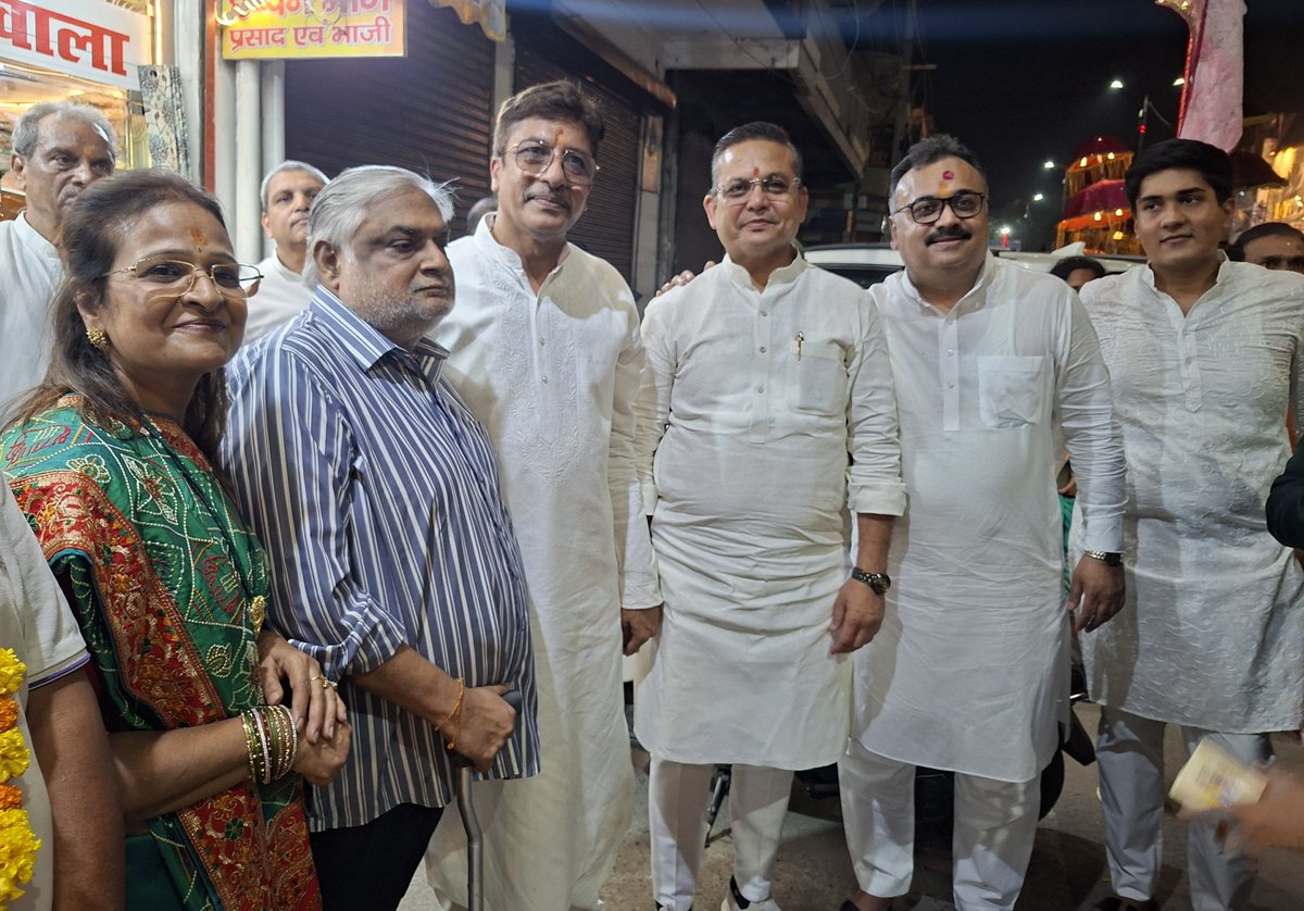 arvindgargbjp's tweet photo. श्री खाटू श्याम सेवा समिति कमला नगर द्वारा आयोजित भव्य श्री श्याम निशान रथ यात्रा में प्रभु का आशीर्वाद प्राप्त किया।
#BJP4IND #BJP4Delhi #ArvindGarg https://t.co/gSGLmrSDHt