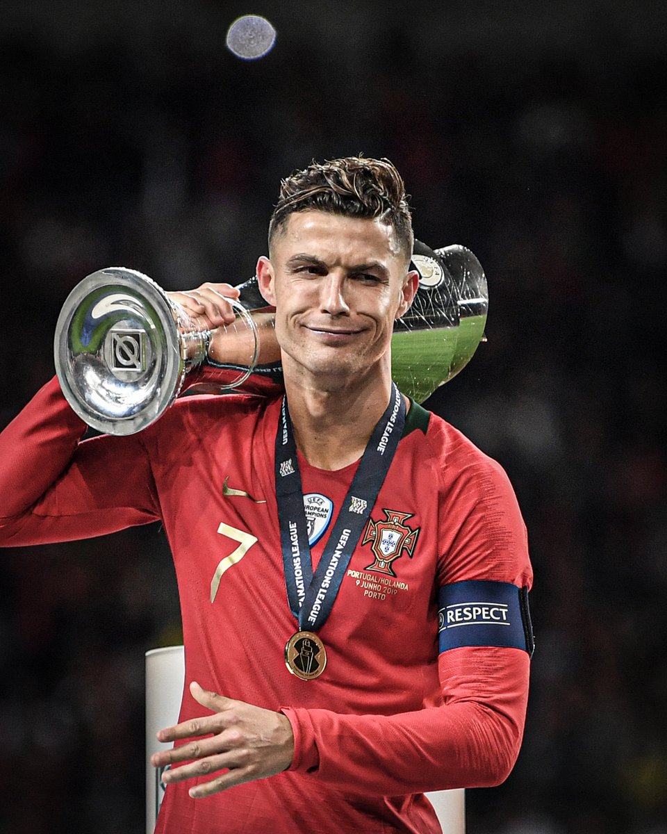 ESPNFC's tweet photo. Portugal before Ronaldo:
 
Only qualified for 3 World Cups
Only qualified for 3 Euros
No major trophies
 
Portugal since Ronaldo:
 
Qualified for 6 World Cups
Qualified for 6 Euros
Won 3 major trophies
 
🐐 https://t.co/5nYLU9plgR