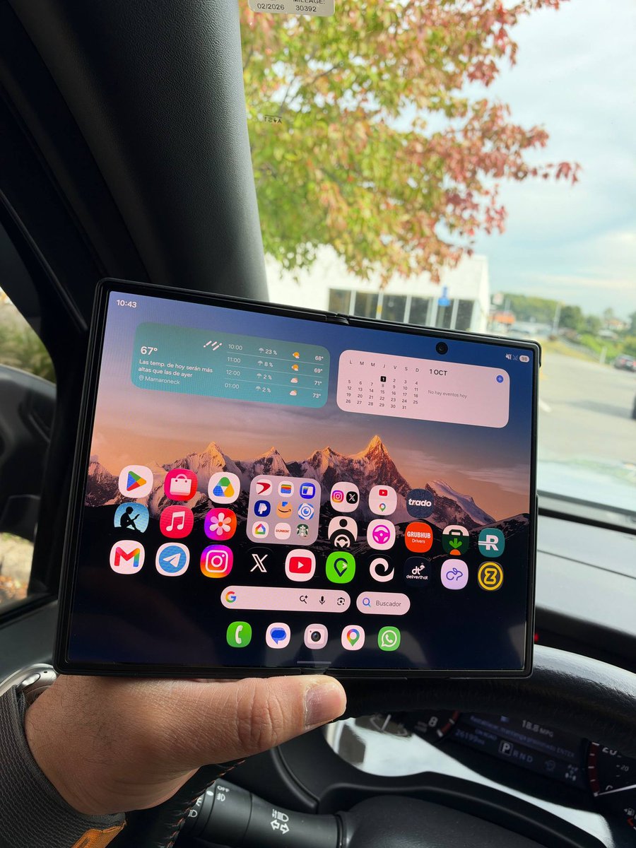 BlackDroide809's tweet photo. Galaxy ZFold8 Si o No? https://t.co/GyV4K1UfYF
