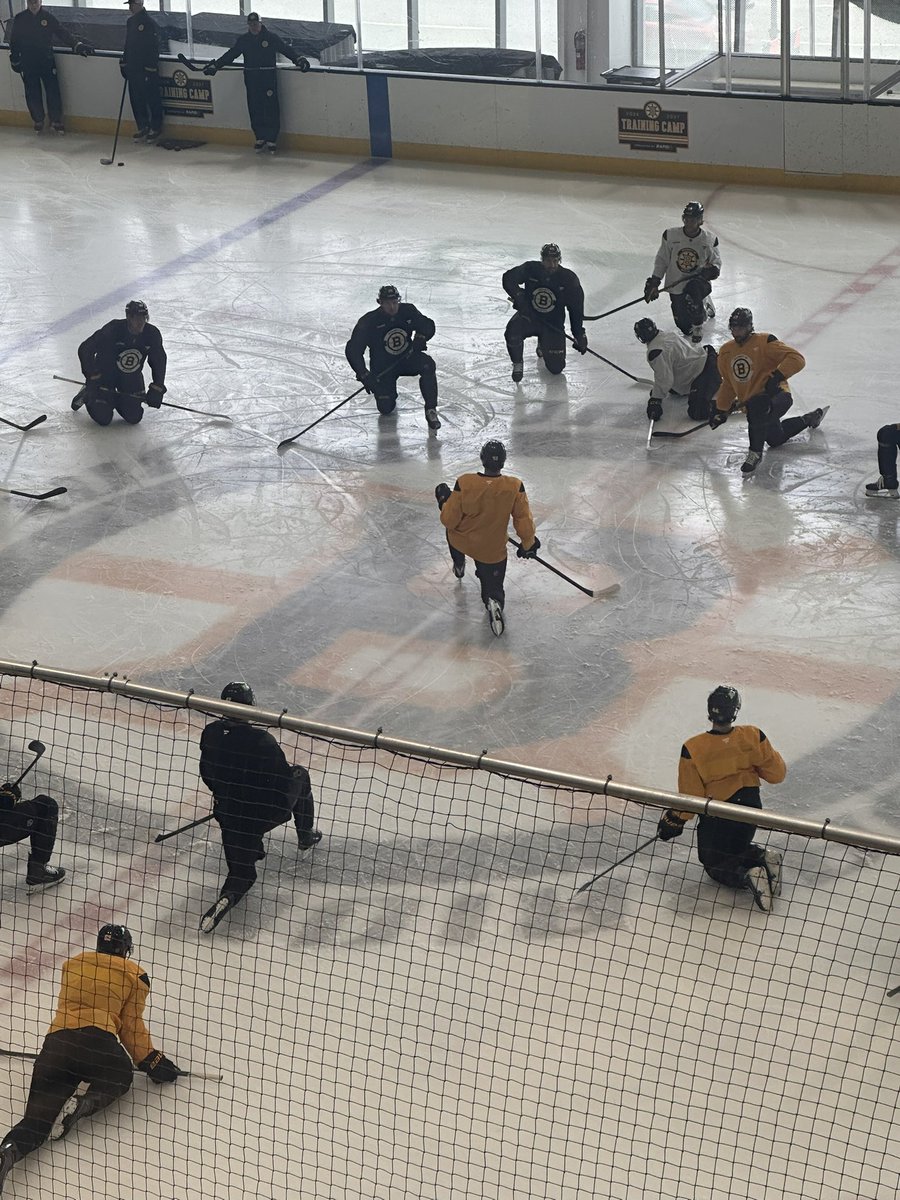 bridgetteproulx's tweet photo. Minten leads the stretch after scoring the Bruins first goal of the season on Tuesday https://t.co/z1DN56x6r3
