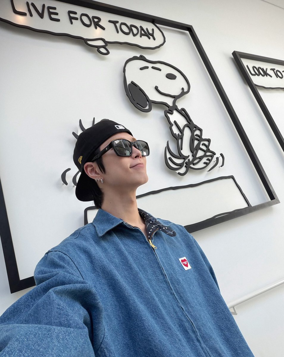 crushonxu's tweet photo. สุขสันต์วันเกิดซึงฮันศิลปินคนเก่งของพี่ ตอนนี้ค่อยๆก้าวไปข้างหน้าด้วยกันนะ ไม่ว่าฝันของซึงฮันจะเล็กหรือใหญ่ จะคอยสนับสนุนอยู่เสมอเลย ขอบคุณที่คอยมอบความรักและบทเพลงดีๆให้แฟนคลับเสมอ ขอบคุณที่พยายามสื่อสารกับแฟนคลับอยู่ตลอด เหมือน��ด้ทดแทนเวลาที่เคยหายไป ขอบคุณซึงฮันมากๆที่อยู่ตรงนี้ให้ได้รัก ภูมิใจในตัวซึงฮันมากๆ และก็อยากให้ซึงฮันภูมิใจในตัวเองเหมือนกันนะ รักมากๆเลย 🥹🎂💕

#오늘승한생일_관심좀
#BornToGlow_XngHan