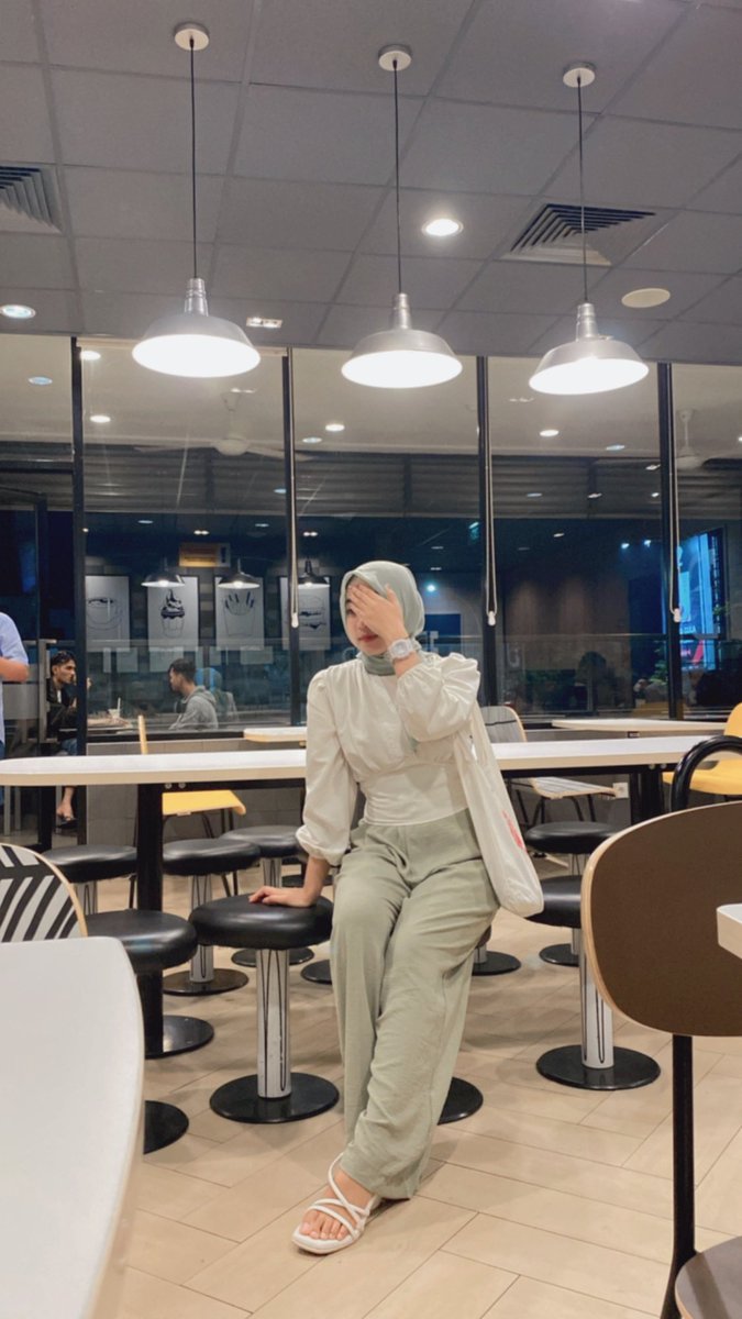 nayaamwh's tweet photo. GASUKA PAMER, tapi sayang bgt kalo parfum ini ga dipamerin. Ini hiddengem bgt, Ga pasaran‼️ cakep itu relatif, yang wajib itu WANGI❤️‍🔥
SETUJU??? https://t.co/wF9lxCzpZY