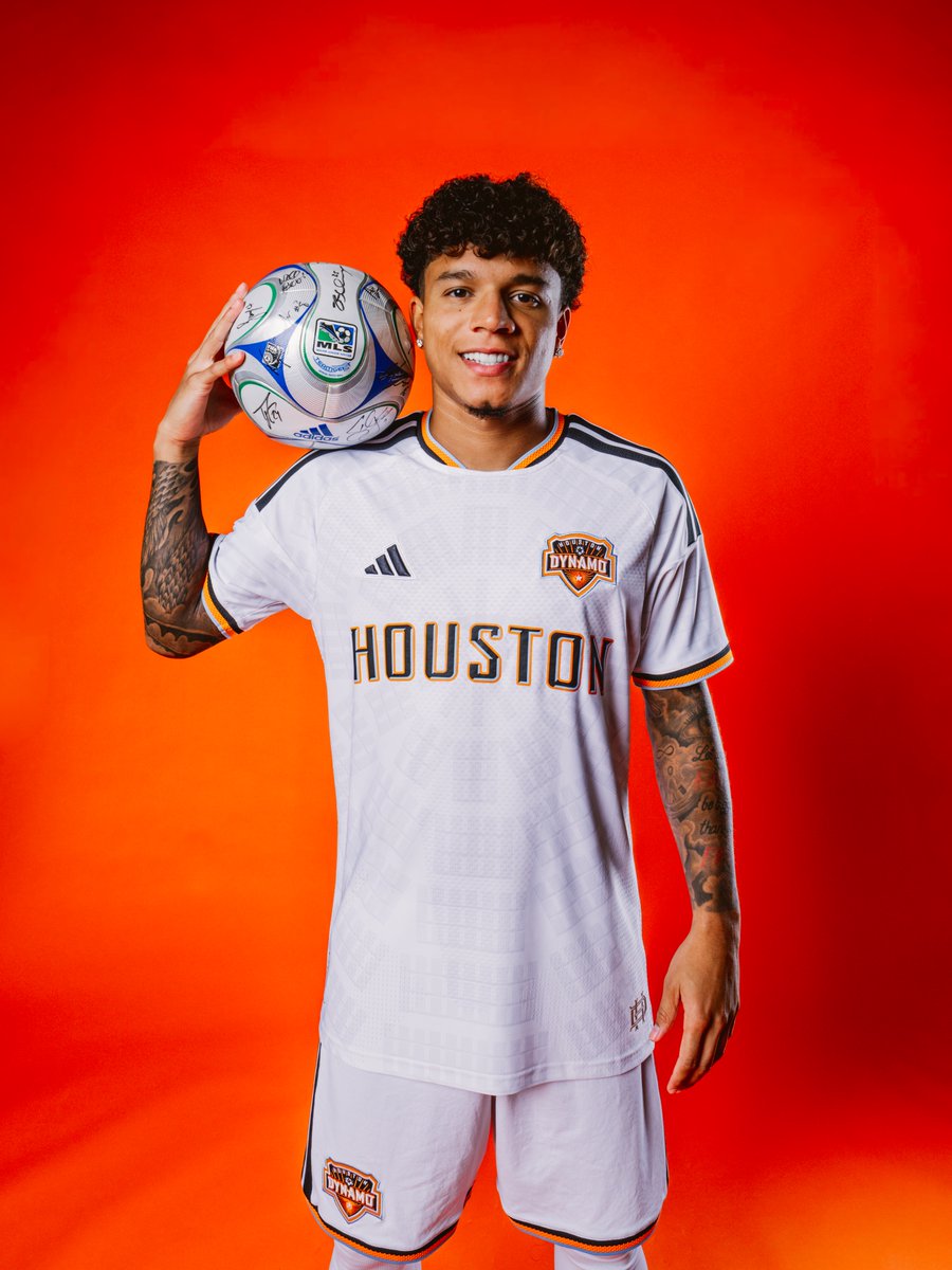 HoustonDynamo's tweet photo. Limited number of Archive Kits available at today's Guilherme &amp; Ennali meet &amp; greet 👀   

⁉️ Q &amp; A session with the players 
🤩 Free customizations to customers purchasing home or away kit 
🎟️ Raffles &amp; prizes throughout the event 
📍 Unisport (9521 Westheimer Road) https://t.co/RPzRv0FRXo
