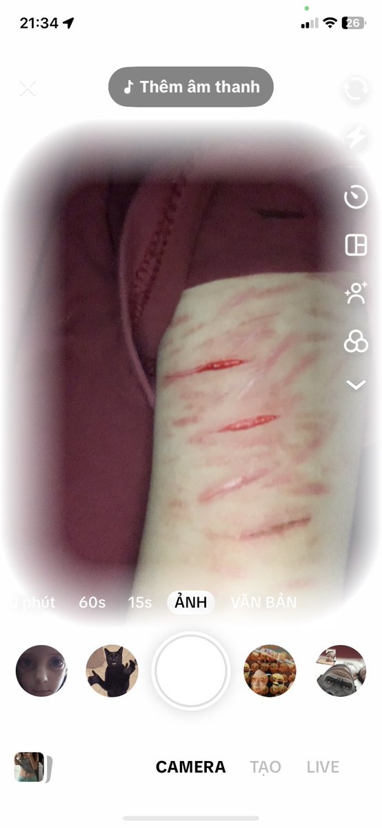 embethichsh's tweet photo. tht sự kh nhịn nổi nx #sfxtwt #sh #fake https://t.co/mRwhoLDWMk