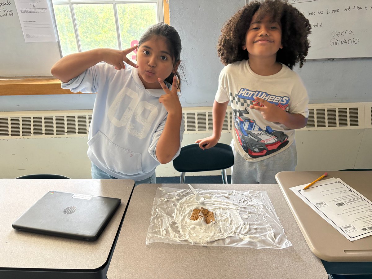 MeridenK12's tweet photo. 🌎🧪 Geologic forces came alive at John Barry School! Ms. Casey’s students explored tectonic plate boundaries by creating hands-on models with graham crackers and shaving cream. They had fun visualizing how plates move and shape our planet!

📷 Photo Credit: Makenzie Casey https://t.co/NuS83p6D4a