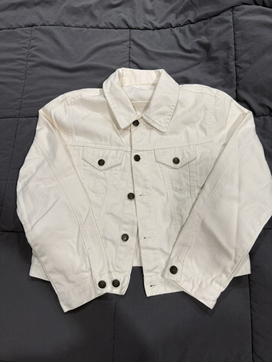 ivoryberries's tweet photo. ส่งต่อแบรนด์ญี่ปุ่น Grove - White Denim Jacket size L ไม่เคยใส่ ซักเก็บ 500 รวมส่งค่ะ #groveส่งต่อ #แจ็คเกต https://t.co/8pMYN2g52d