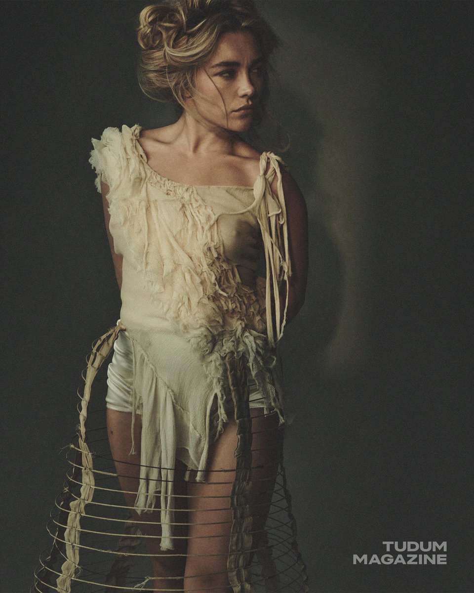 bestofpugh's tweet photo. florence pugh for tudum magazine https://t.co/Vuum6hDH7a