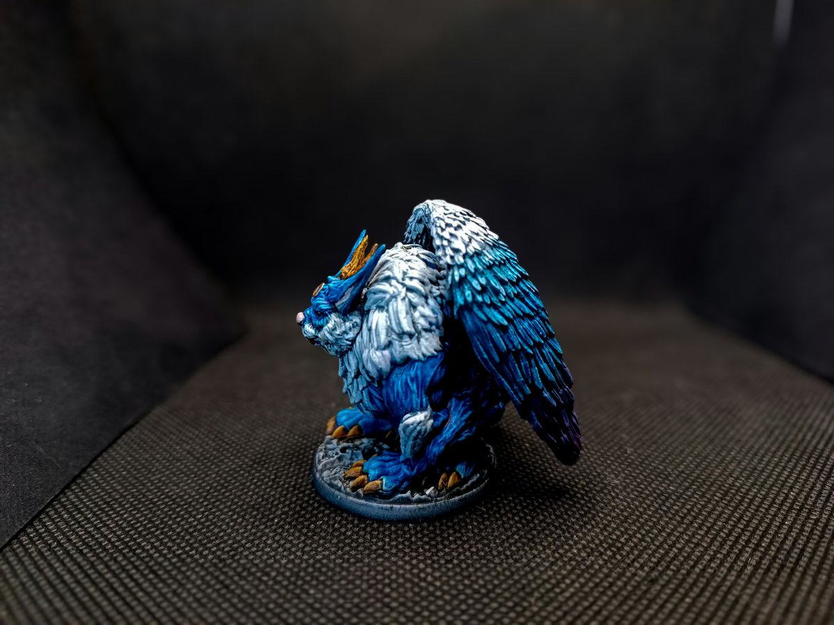 Nicola90tn's tweet photo. #dragoneclipse #furwing  #mystlings #corebox @AwakenRealms @awaken_realms #dragoneclipseminis #boardgames #miniature #tabletopgame #fantasy #miniaturesgames #myhobby #sharethehobbylove #boardgamelover #boardgamegeek #tabletopboardgames #kickstarter #airbrush #slapchop #speedpaint https://t.co/VdnjZiwnhZ