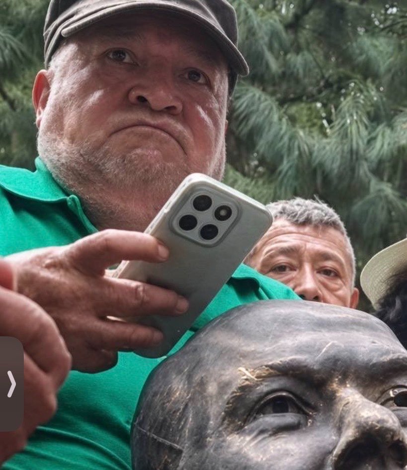 ElJuntapalabras's tweet photo. ❌Haces un meme:
Puedes ir a la cárcel.

✅ Destruyes un monumento propiedad federal. https://t.co/kPO7vPqyyb