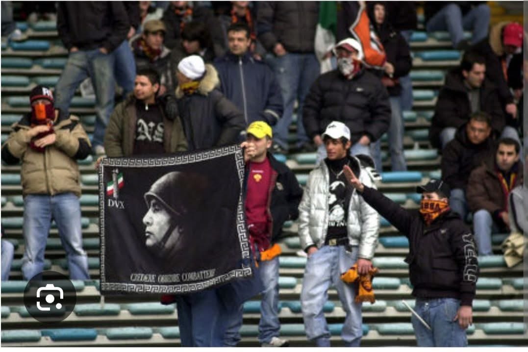 supersslmcm's tweet photo. @CptFuoricasa @ultras_antifaa 😘😘😘 https://t.co/i67KP4CK2y