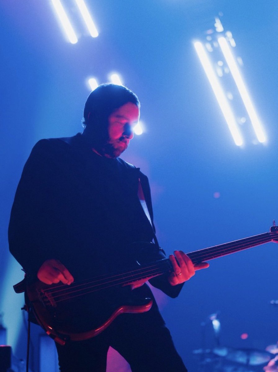 Jack_Bass_'s tweet photo. Amazing start to this new @SmashingPumpkin tour last night - great crowd at @TheSchott in Columbus!

Excited to hit the road now for the next 6 weeks - see you out there… 🤘 🎃 

📸: Michael Marten https://t.co/iYRufpkN5Z