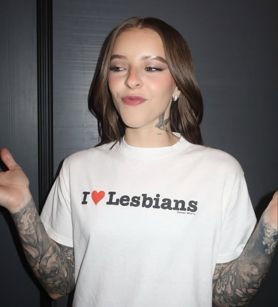 bizzleeilish's tweet photo. and look at you now, a role model and a safe space for lesbians all over the world https://t.co/wLFPbV4wyK