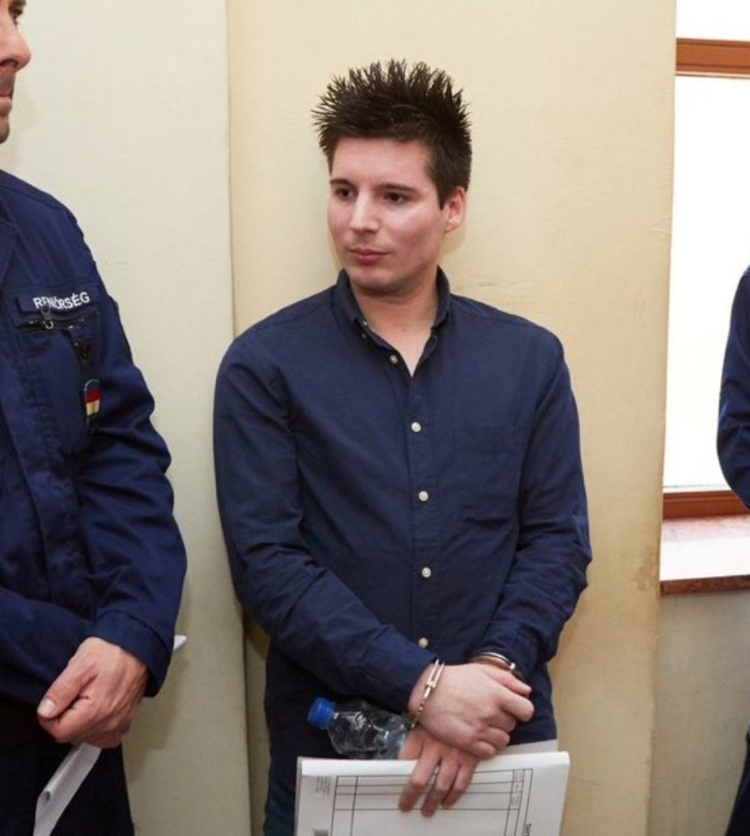 Juniorbigboi's tweet photo. Can't believe RODRI moved from 114 charges to Negreira case 😭 https://t.co/Hw54JoMbyg