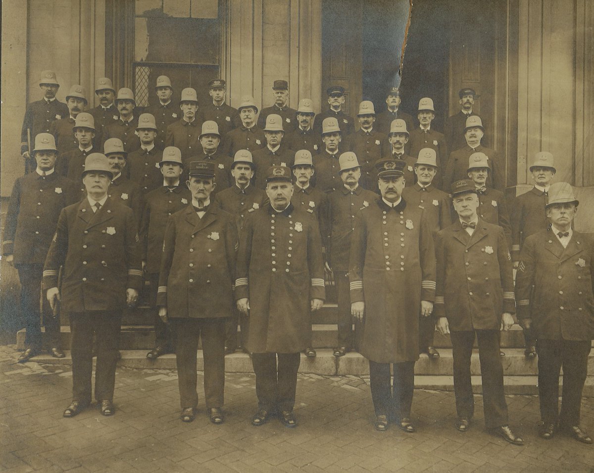 WPDPIO's tweet photo. Flashback Friday: This week’s photo is an historic image of Wilmington Police officers in uniform. https://t.co/pDGNqTcCj2