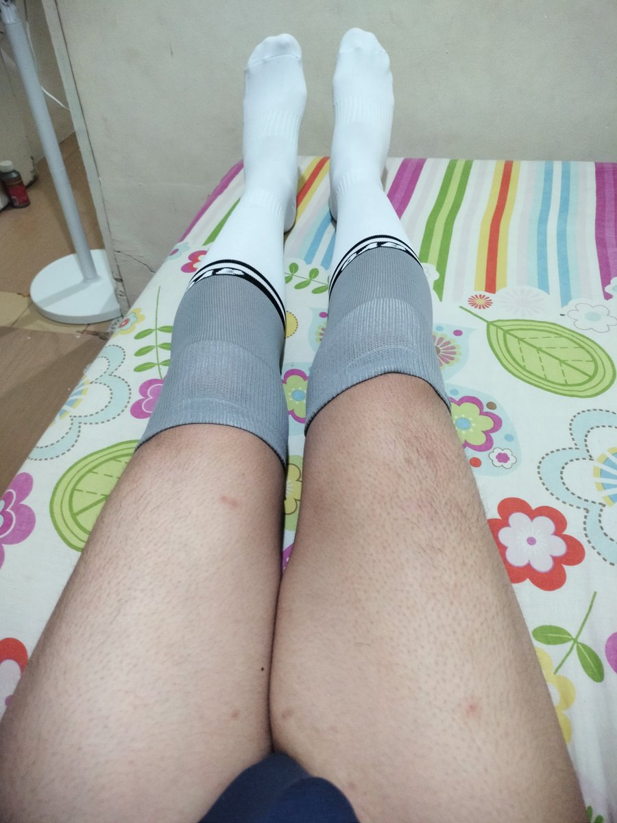 SocksAja's tweet photo. Bagaimana menurut kalian dengan kaos kaki aku yang baru?

#socksfetish #kaoskaki https://t.co/1xExkznHYu
