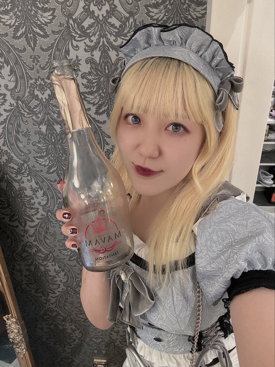 MH_lilith's tweet photo. おきゅおわ🖤

元々見つけてくれていたご貴族様🥀

なにもかもが急でびっくり！
初めましてできてうれしい☺️部活の話で盛り上がったね 
わたし的初のキラキラもありがとう🍾
これからいろんなの一緒に飲みたい！！
突発でもうれしいのでまた教えてね🎶
野球ちょっと勉強する📖

次回は2日18時〜です https://t.co/SMbR2uilQj