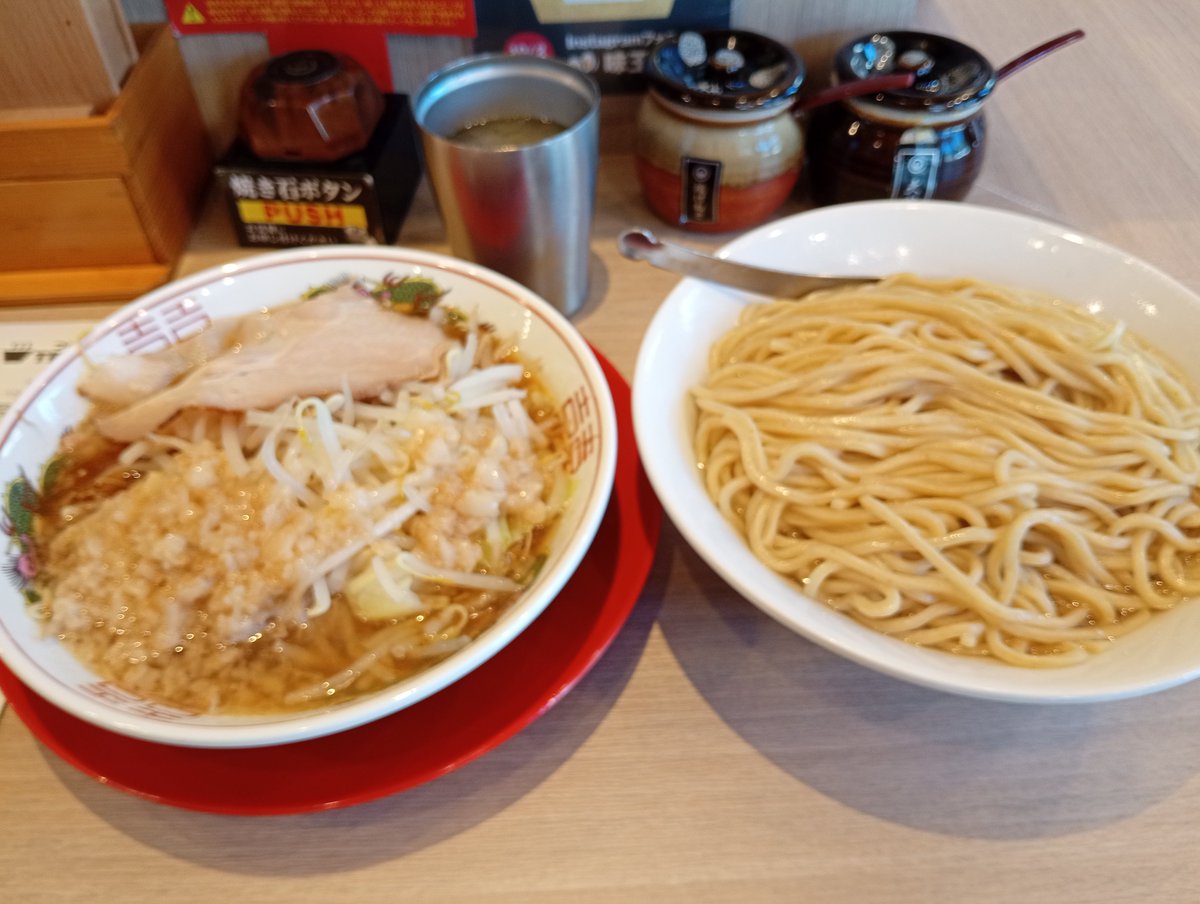 shingoman6sense's tweet photo. めん🍜好きだわー https://t.co/MSmTNSEdTc