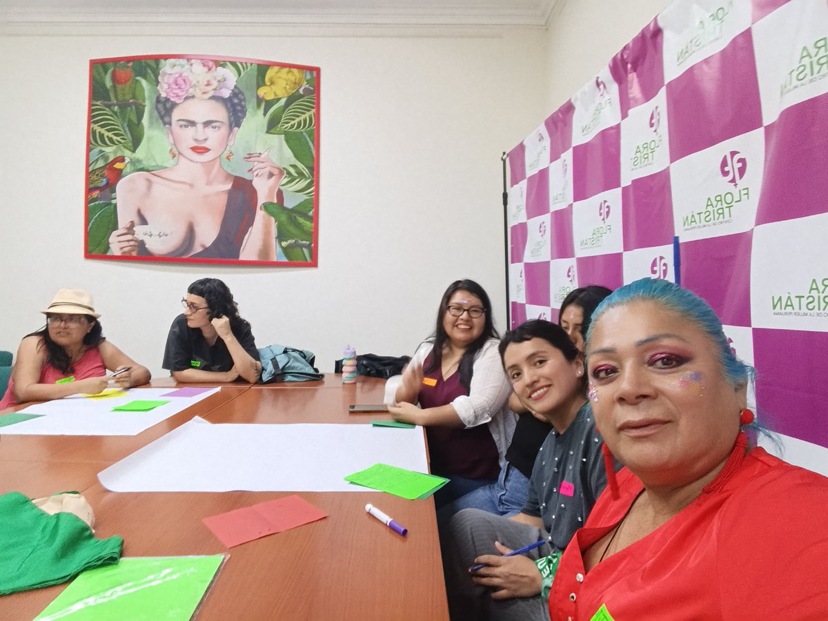 TS_RosasMLP's tweet photo. Desobediencia tecnológica y resistencia en red. 🌶️ Nuestres representantes @TapiaPortal y @tami_portal  participaron en #PicanteLab Lima. Gracias a @MujerDispara por organizar este espacio fundamental a @CMPFloraTristan por la acogida y seguridad, y @conexionjaja por la alegría. https://t.co/fF9dfWzJKH