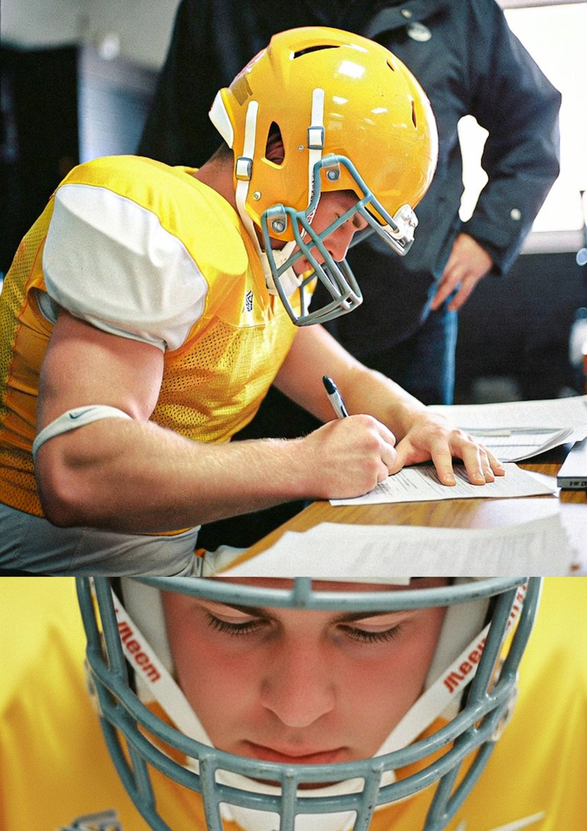 ProjektGearAI's tweet photo. "Let's get this over with" as he signs his himself into a 24/7 football gear 12 month contract. https://t.co/2DaGn1vWxn