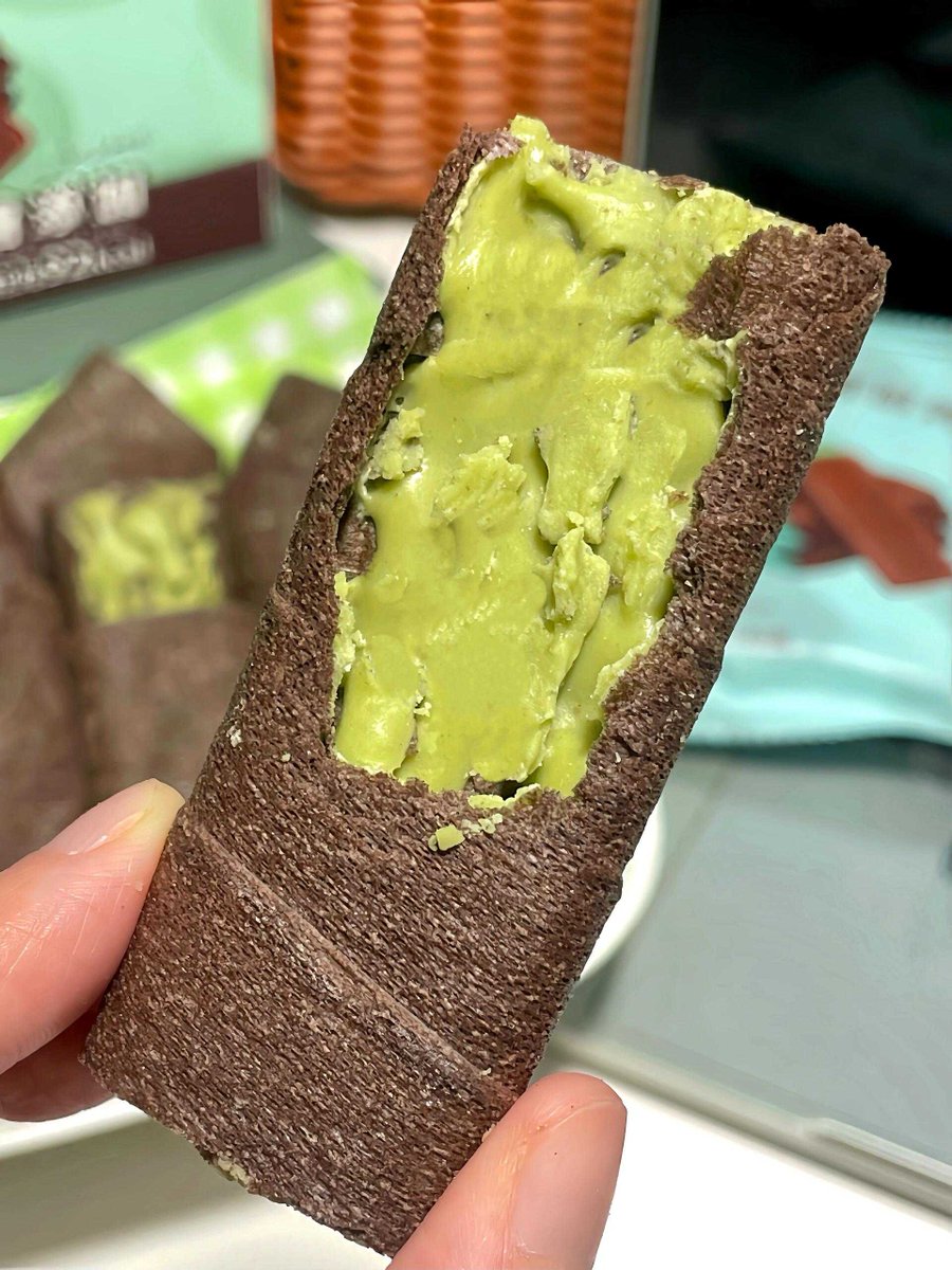 JoeannWakezkg's tweet photo. Nuevos snacks crujientes de mango y chile, perfectos para compartir con amigos en tardes de calor! Cada bocado es un toque de sabor que hace que cualquier momento sea más divertido. https://t.co/zk1aAd8DMo